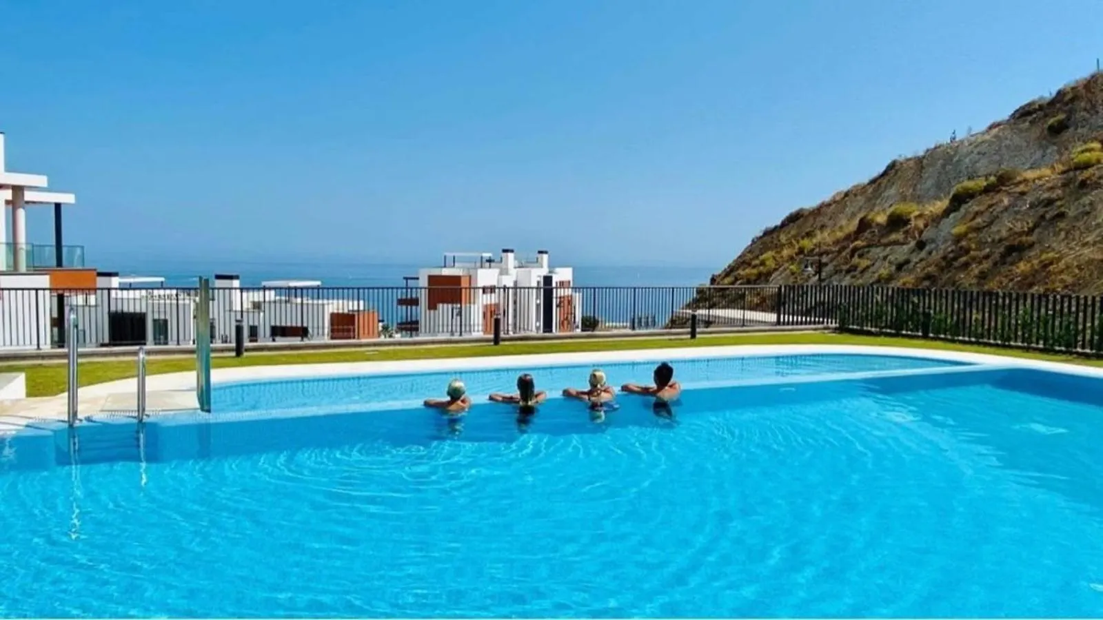 Magnificient 3 Bedroom Apartment By The Beach Fuengirola