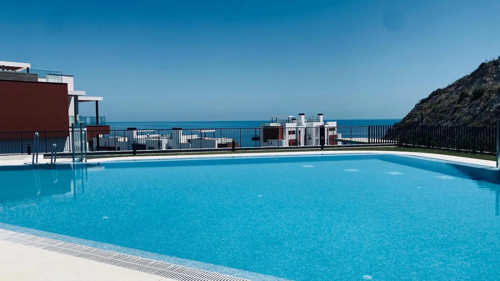 Magnificient 3 Bedroom Apartment By The Beach Fuengirola Spanje