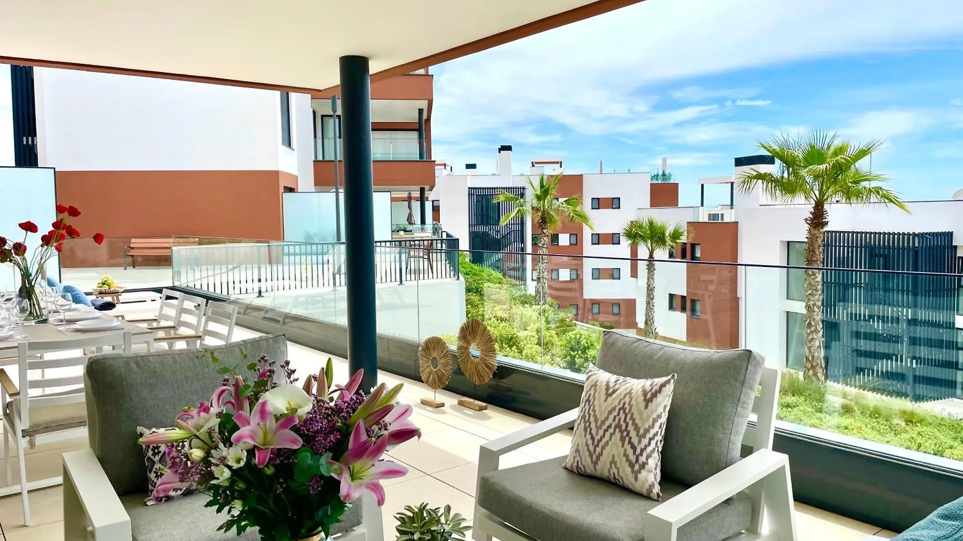 Magnificient 3 Bedroom Apartment By The Beach Fuengirola Spanje