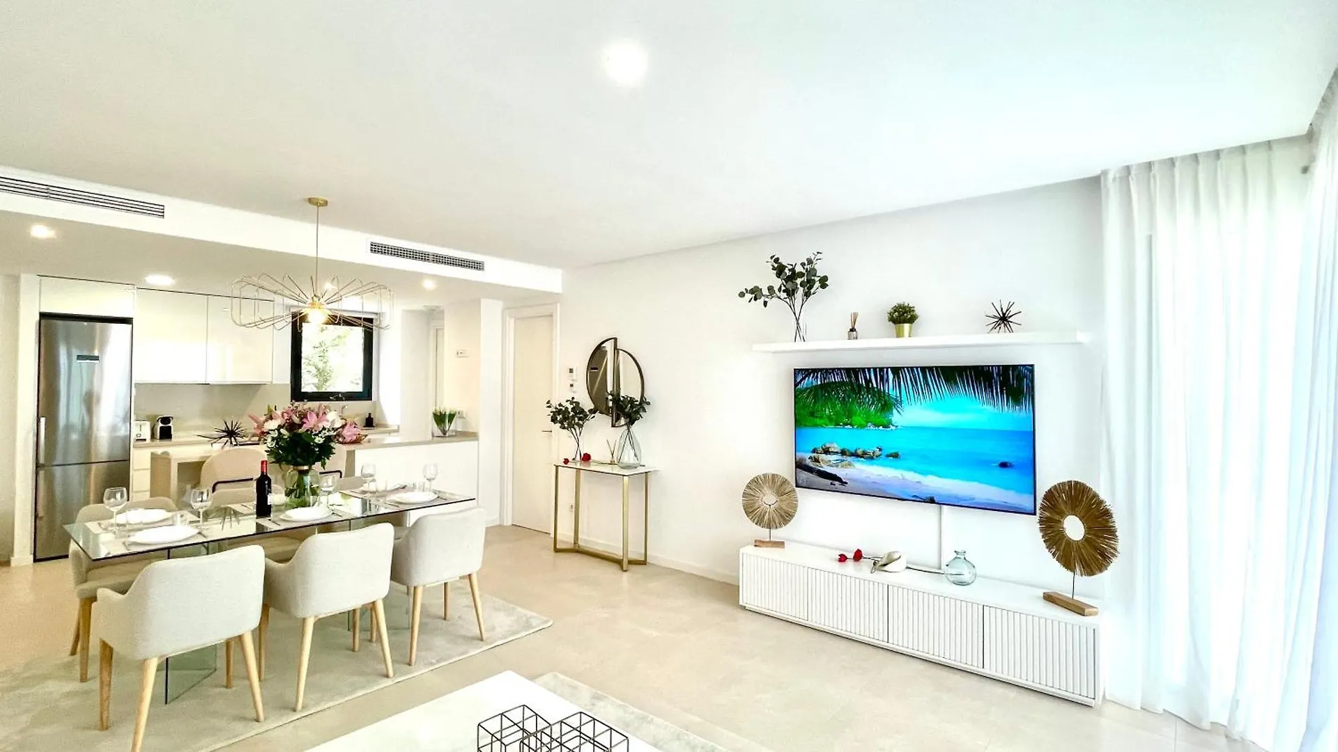 Magnificient 3 Bedroom Apartment By The Beach Fuengirola Spain